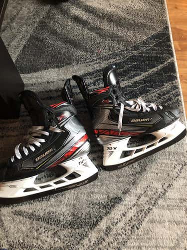 New Senior Bauer Vapor 2X Pro Hockey Skates Extra Wide Width Pro Stock Size 7