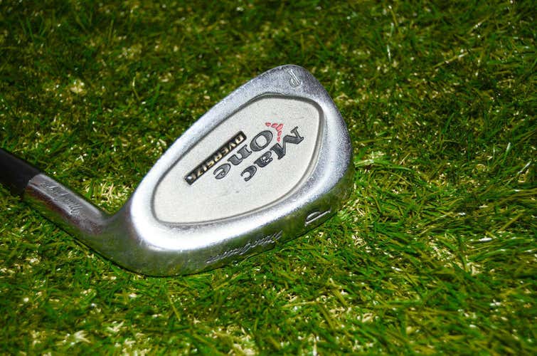 MacGregor Mac One Pitching Wedge Right handed 36.25 " Graphite 	Mid Firm
