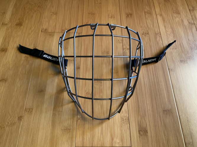 Bauer Re-Akt Sr. Large Titanium Cage - No Chin Cup