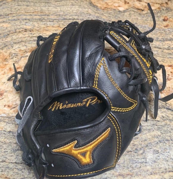 MRSP 500 Model Mizuno GMP 400BK Pro Limited Edition 11.5