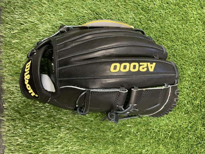 Clayton Kershaw CK22 Wilson Right Hand Throw A2000 Baseball Glove 11.75