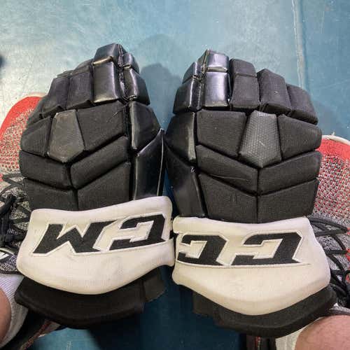 Black Used Senior CCM HG42 Gloves 15" Pro Stock