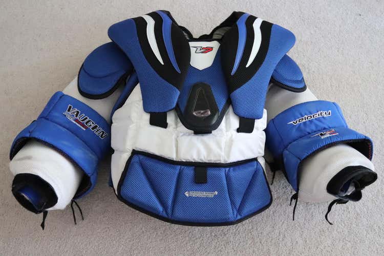 Vaughn Velocity V7 XR Pro Carbon Chest Protector - Senior Large