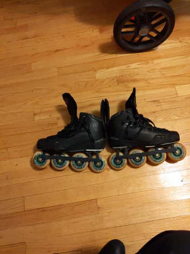 Tour Code 3 Size 9.5 skates