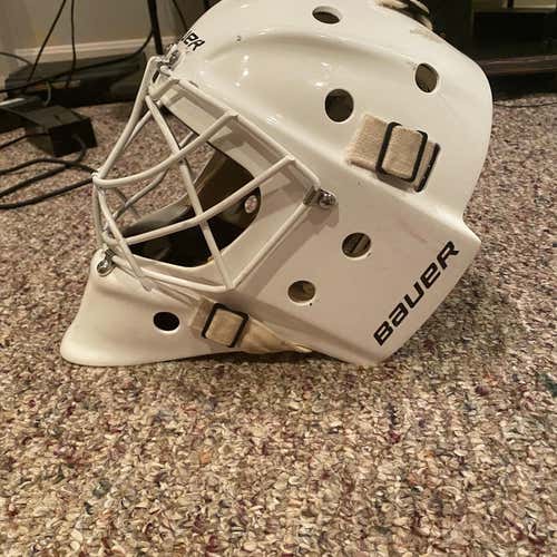 White Used Bauer 960XPM Goalie Mask