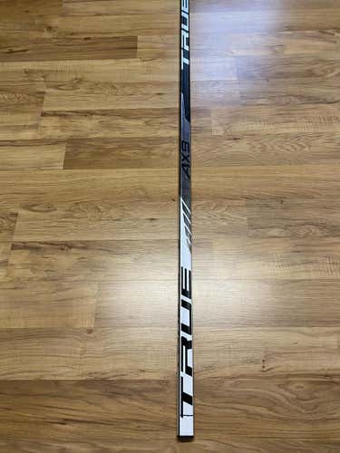New Senior True Right Handed AX9 Hockey Stick Toe Pattern Pro Stock