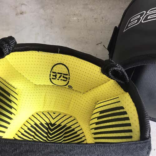 Used Bauer Knee Pads