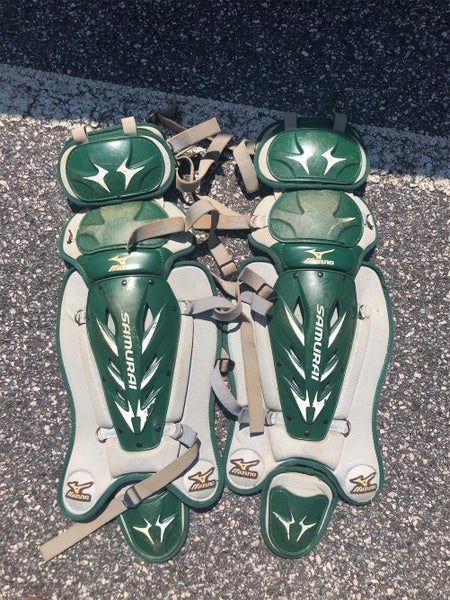Green Used Mizuno Samurai Catcher's Leg Guard