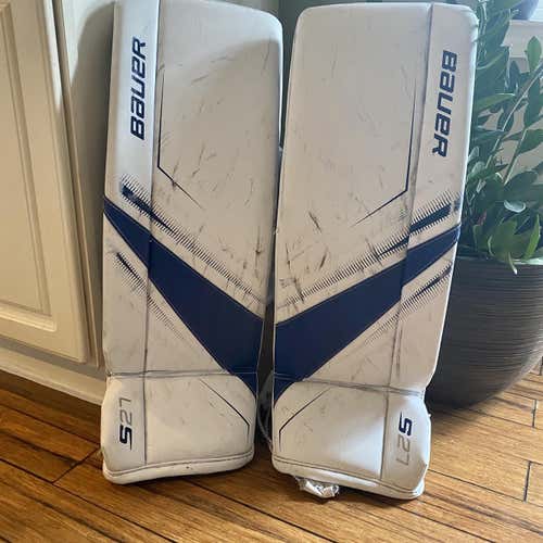 White Used 28" Bauer S27 Goalie Leg Pads