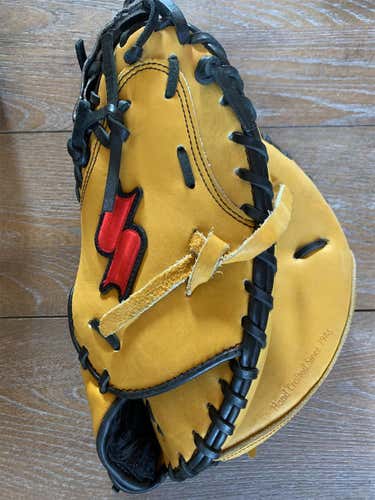 NEW SSK Catchers Mitt 32.5"