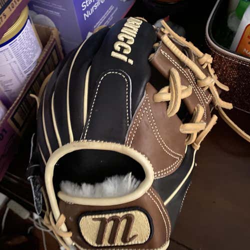 New Right Hand Throw 11.25" Baseball Glove