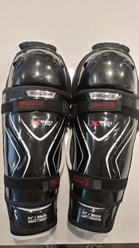 Used Senior Bauer Vapor X800 Shin Pads