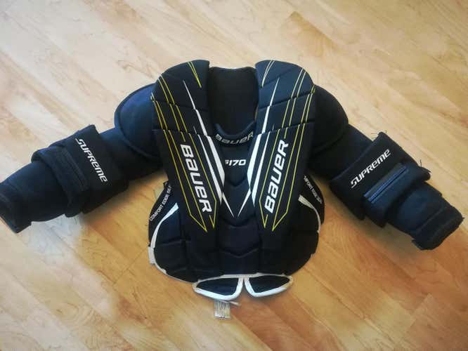 Junior Used Medium Bauer Supreme S170 Goalie Chest and Arm Protector Goalie Chest Protector
