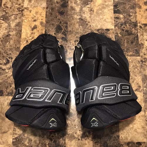 Black Bauer Vapor 2X Gloves 13”