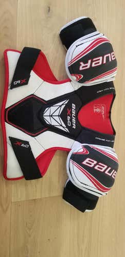 Used Senior Medium Bauer Bauer vapor x60 Shoulder Pads