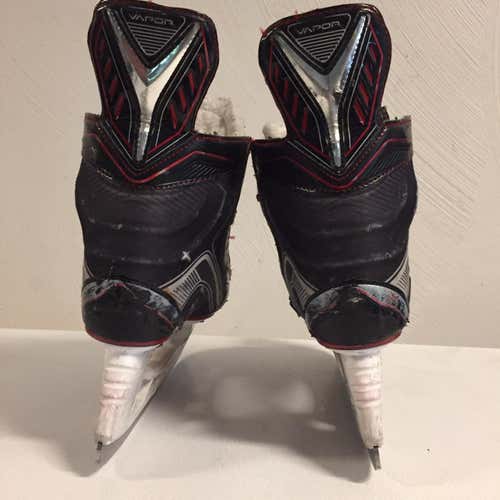 Used Bauer Vapor X500 Regular Width  Size 4.5 Hockey Skates