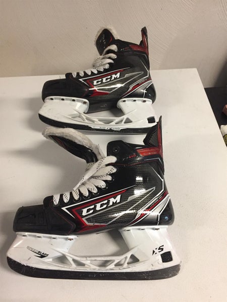 Used CCM JetSpeed FT490 Regular Width Size 8.5 Hockey Skates