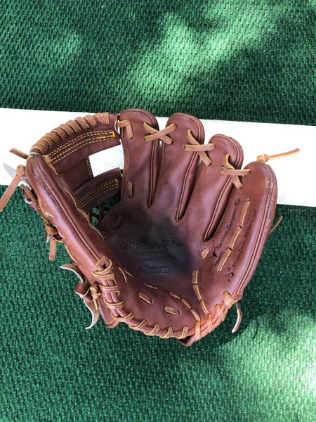 Brown Used Mizuno Right Hand Throw Infield Pro Limited Edition Baseball Glove 11.5"