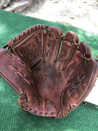 Brown Used High School/College Rawlings Right Hand Throw Pitcher's Rawlings Primo Baseball Glove 12"