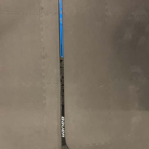 Barely Used Left LH Bauer Team Nexus P88 Kane 87 Flex Hockey Stick