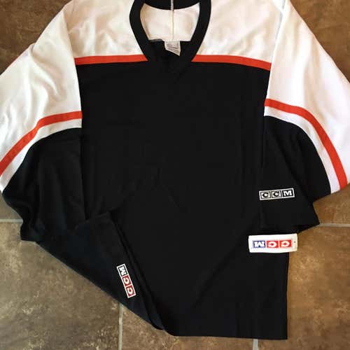 Philadelphia Flyers Style Alternate Black Adult Medium CCM Jersey