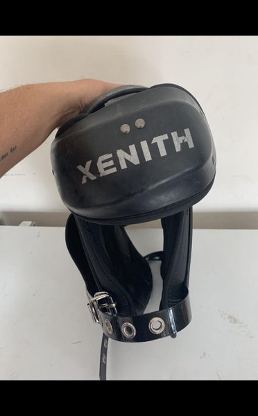 Used Extra Large Xenith Flyte Shoulder Pads