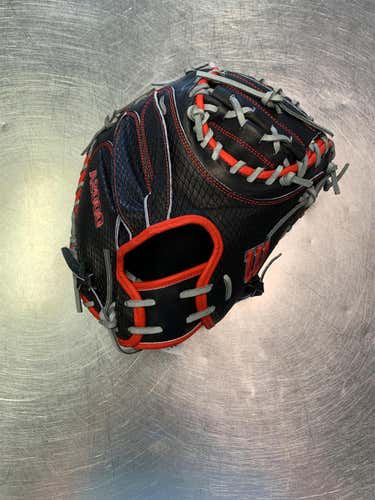 New Wilson A2000 June Glove Of The Month