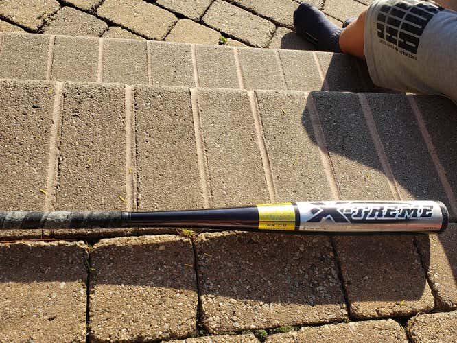 Used Easton Alloy Bat (-7.5) 23 oz 30"