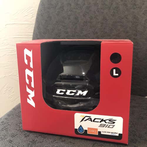 Black New Large CCM Tacks 910  Helmet