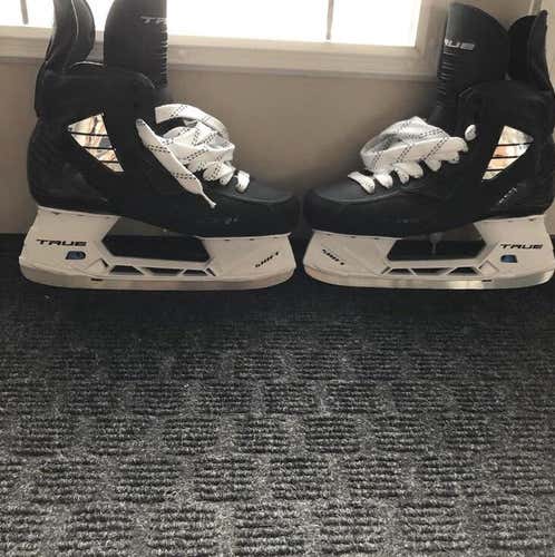 BRAND NEW NEED GONE SIZE 8