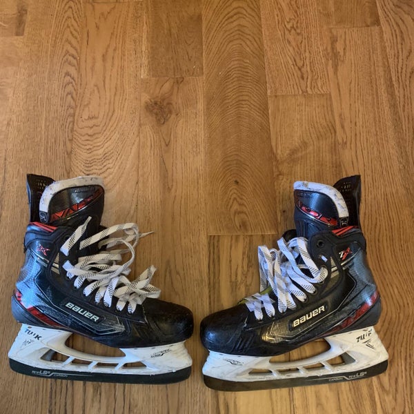 Senior Bauer Vapor 2X Regular Width Size 7.5 Hockey Skates