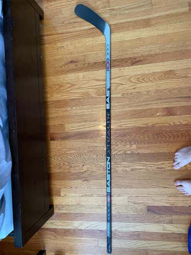 Senior Left Hand Stealth Hockey Stick