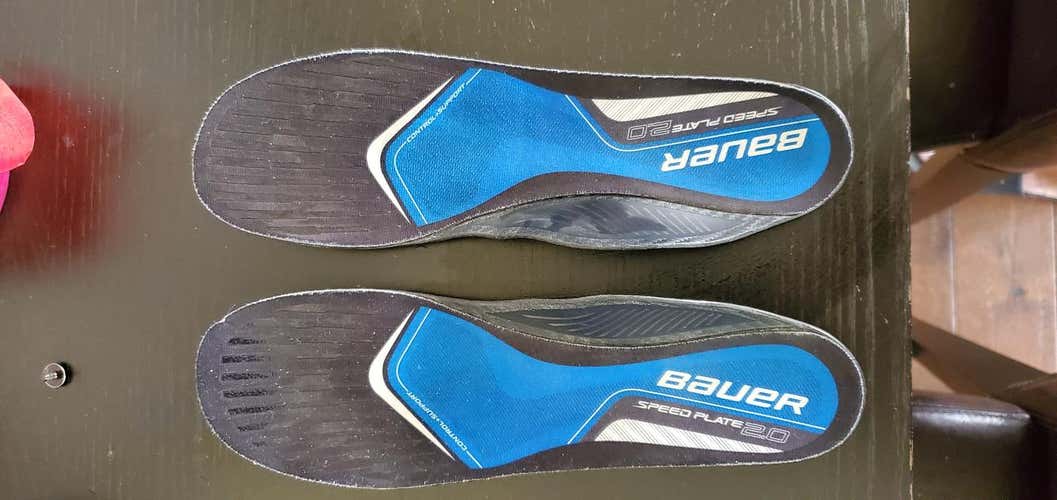 Used Senior BAUER SPEED PLATE 2.0  Size 8