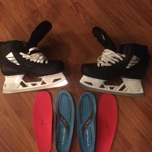 Senior True 2 Piece Regular Width Size 9 Hockey Goalie Skates