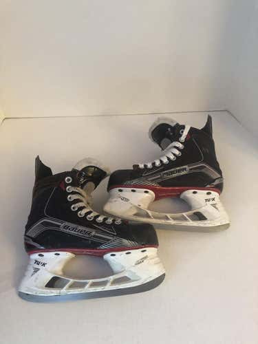 Used Junior Bauer Vapor X500 Hockey Skates Regular Width Size 2D