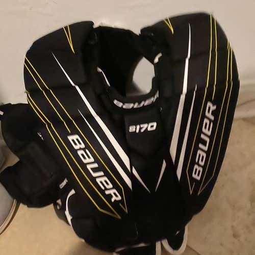 Junior Large Bauer Supreme S170 Goalie Chest and Arm Protector Goalie Chest Protector