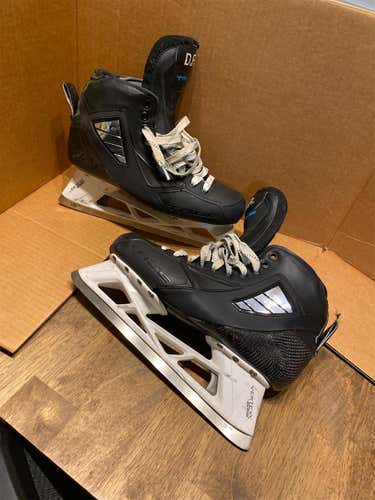 Senior True 2 Piece Regular Width Pro Stock Size 9 Hockey Goalie Skates