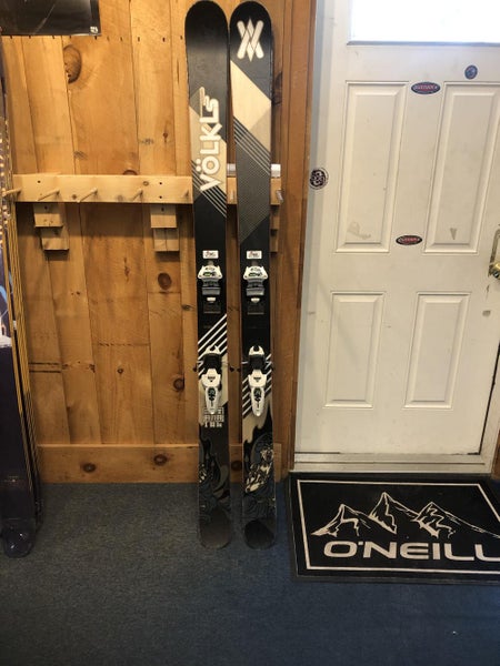 Used Men's 2013 Volkl Powder Gotama Skis With Bindings Max Din 16