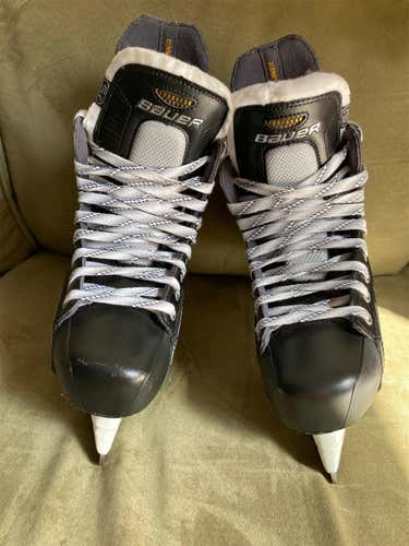 Junior Brand New Bauer Supreme One60 Regular Width Size 5.5 Hockey Skates