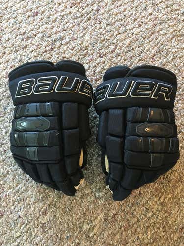 Black Used Senior Bauer Nexus Pro Gloves 14"