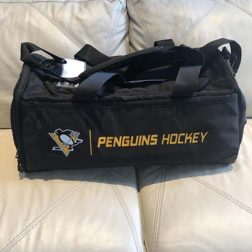Brand New Pittsburgh Penguins NHL Team Issued Pro Stock Fanatics Duffle Bag