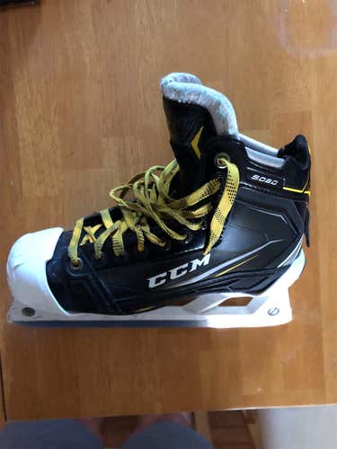 Junior CCM Tacks 9080 Regular Width  Size 7 Hockey Goalie Skates