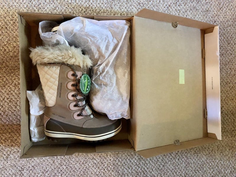 Brand New Women's Helly Hansen Winter Boots Size 7.5 (EU 38.7)