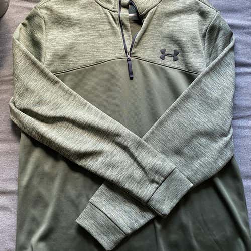 Adult Large Under Armour Golf Sweater