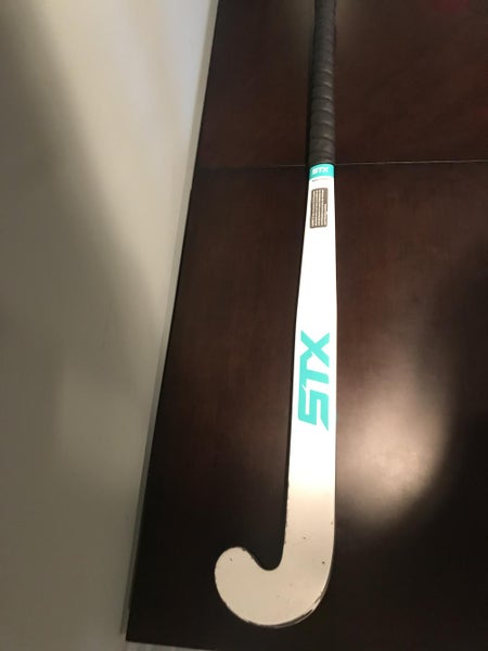 STX Surgeon 200 Field Hockey Stick 35", Right-Hand Player