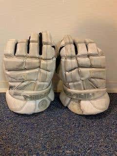 (Disinfected) Used Maverik M4 Lacrosse Gloves 13"