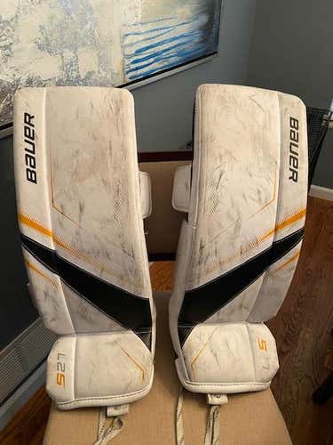 White Used Junior Medium Bauer Supreme S27 Goalie Leg Pads