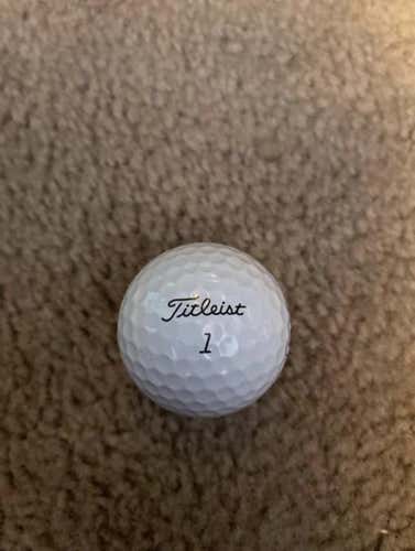 48 SlightLy Used Titleist Pro V1 Balls