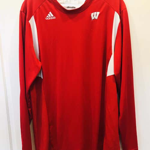 UW Badgers Team Issued Shirt