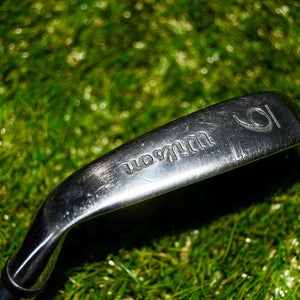 Wilson  Fat Shaft  6 Iron 	Right Handed 	37.5" Steel  Regular  New Grip